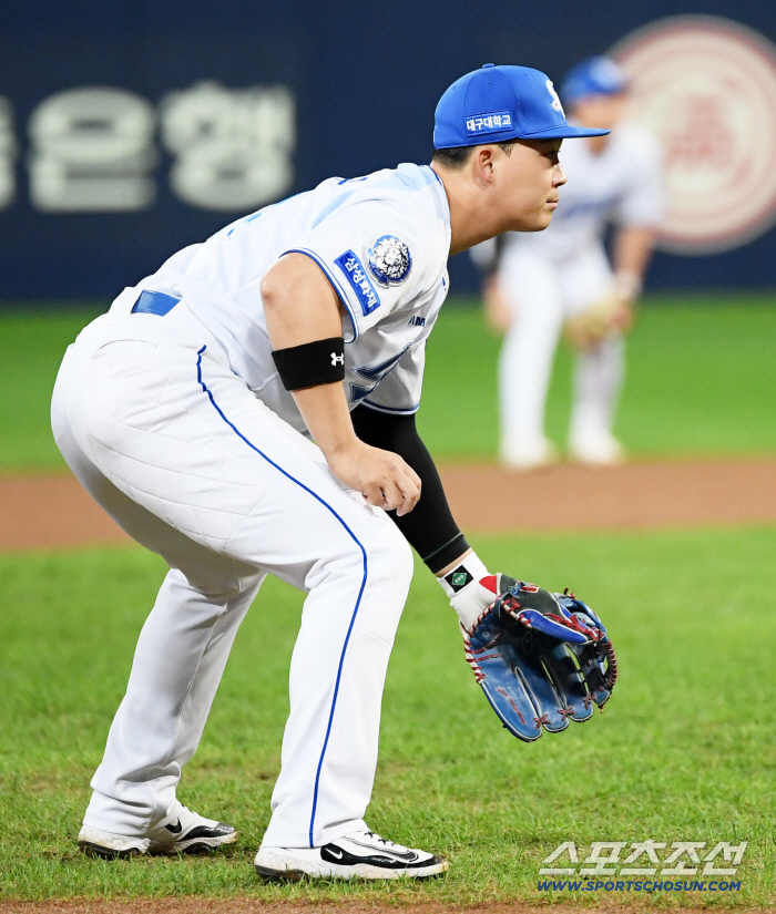  Fill in the vacancy of Jeon Byung-woo and Kim Young-woong