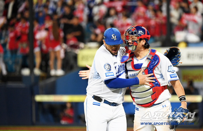  Furado Kang Minho's hot hug