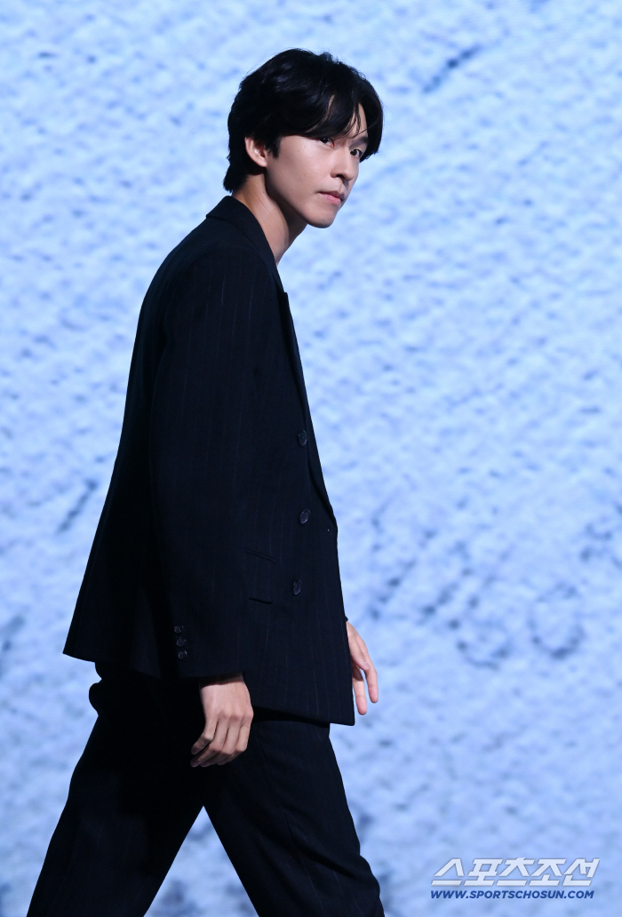  Hongkyung, charismatic eyes