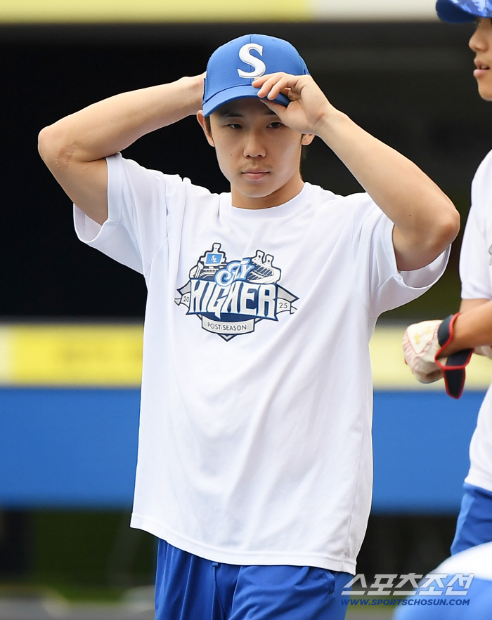  Kim Sung Yoon is not excited