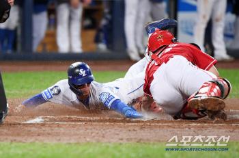  Kim Sung-yoon's home chain touches the base to avoid tags