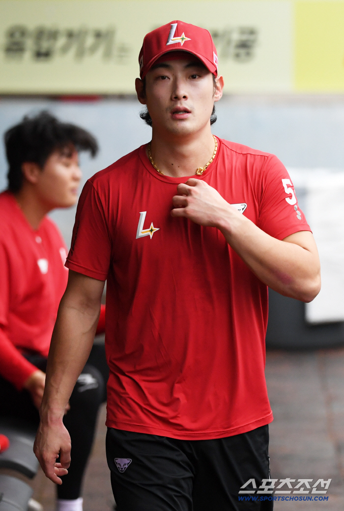  Preparing for Jihoon Choi training.