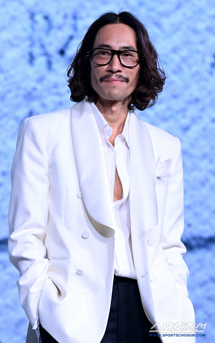  RYU SEUNG BEOM, charismatic eyes
