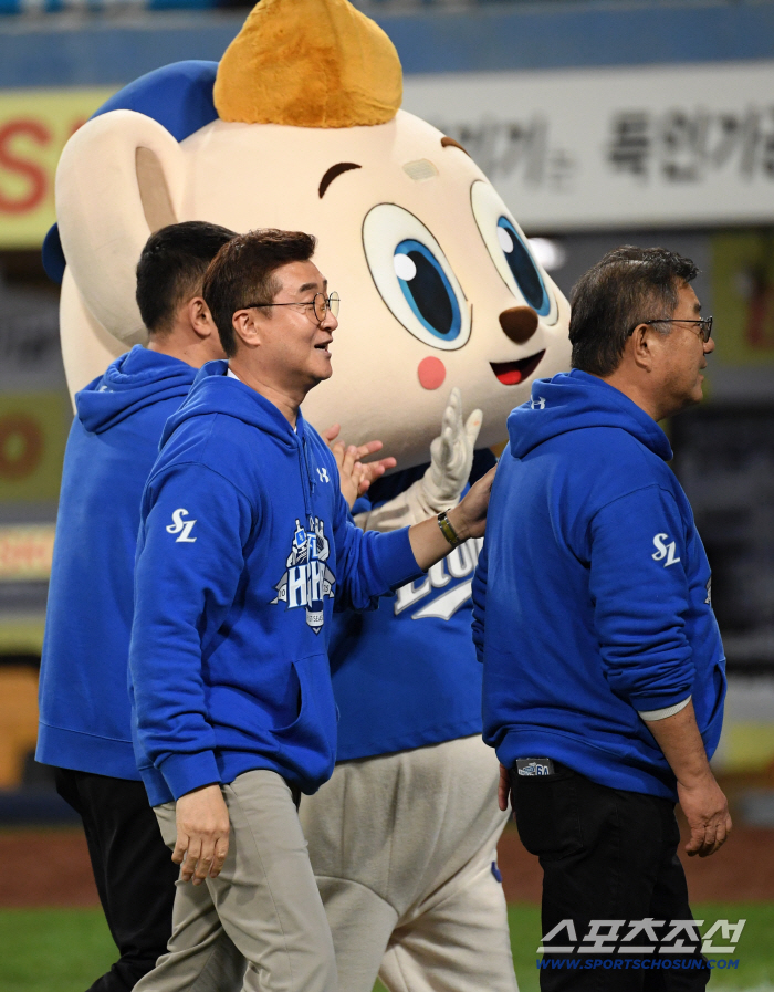  Samsung General Manager Lee Jong-yeol and President Yoo Jung-geun will continue the fall baseball