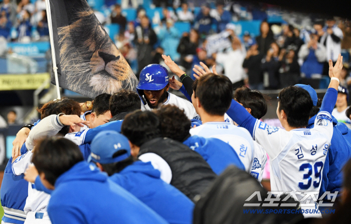  Samsung's atmosphere is heated by Diaz's counter-attack