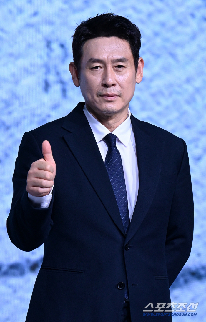 Seol Kyung-gu is rumored to have broken up → Ryu Seung-beom who has been waiting for him...The Jewel Box Good News, directed by Byun Sung-hyun, finally opened (Roundup)