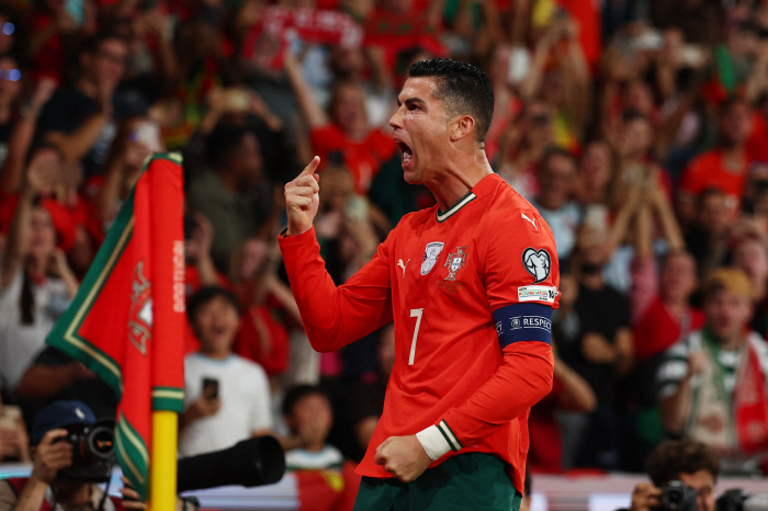 41 goals in 50 games...40-year-old Ronaldo records most goals scored in World Cup qualifiers