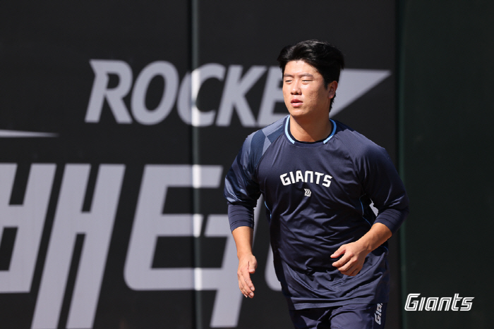 The coach said that the amount of training is not important, but the training continued until the afternoon...Lotte has changed with the roar of resignation 
