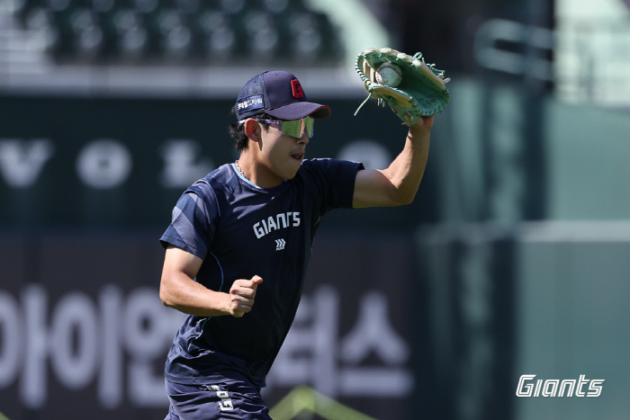 The coach said that the amount of training is not important, but the training continued until the afternoon...Lotte has changed with the roar of resignation 