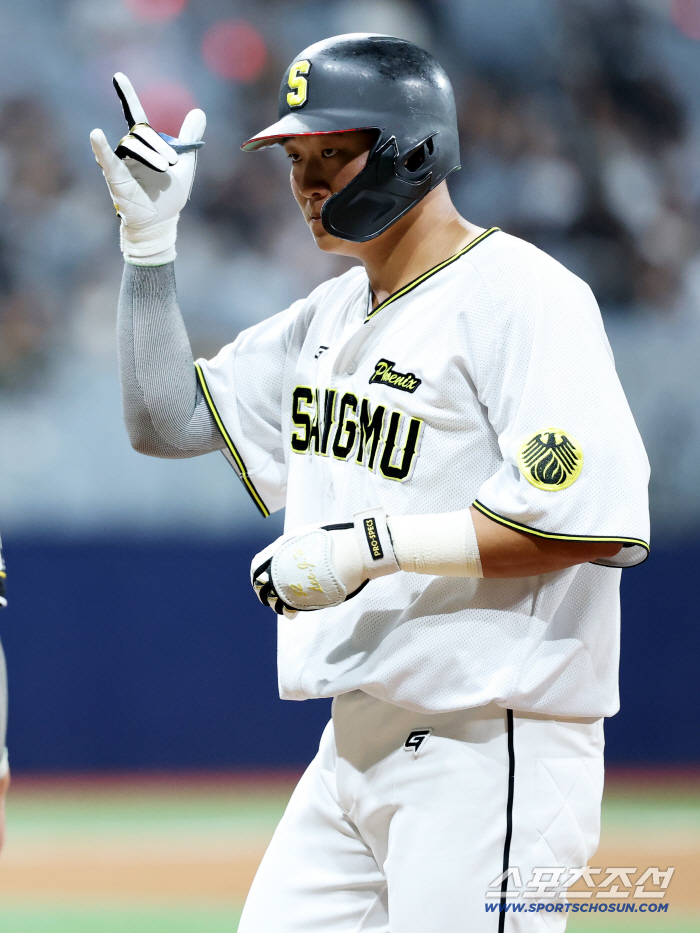 LG is getting scarier?With Moon Dong-ju's 155km fastball as a home run, Jamsil Big Boy trailer was properly shown