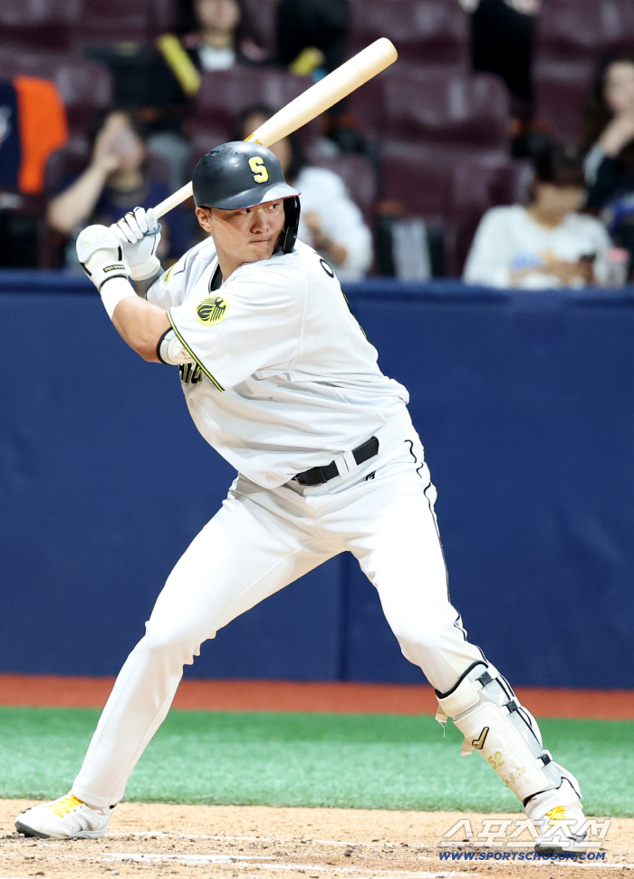 LG is getting scarier?With Moon Dong-ju's 155km fastball as a home run, Jamsil Big Boy trailer was properly shown