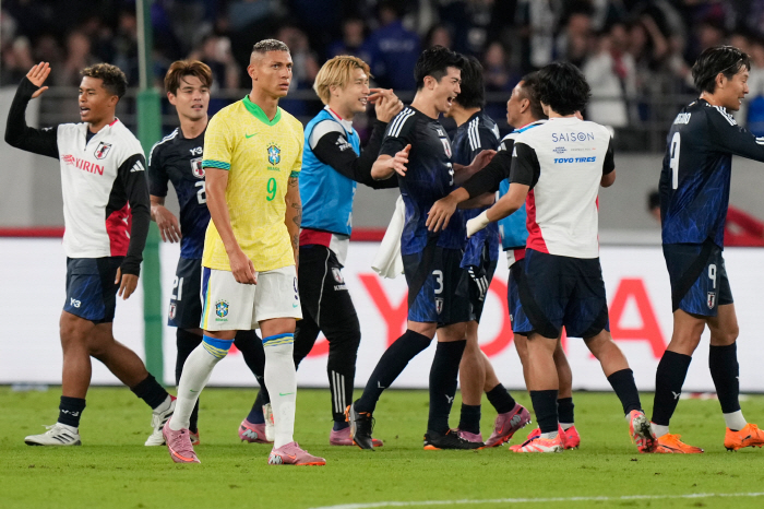 The match against Brazil. Korea lost and → Japan won? I'm not interested in Son Heung-min. A firm word