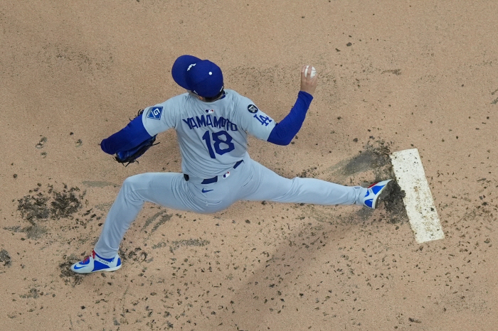 Ohtani's timely hit that showed signs of Yamamoto's 9 innings of 7K complete pitching! 88.9% of NLCS' 2nd consecutive win in away game LAD 51 Milwaukee