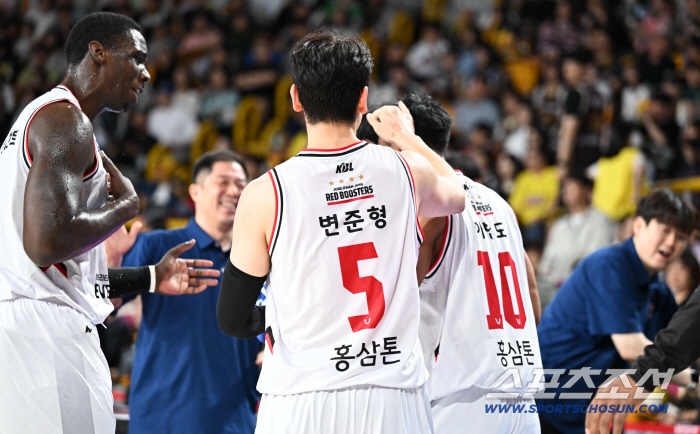  Jeong Kwan-jang's rebellion! LG 70 to 62 completely. O'Brient Variation One Two Punch? Completion of the big three systems including the team's most 18 points explosion sub-bando