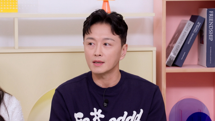 As soon as Jin Tae-hyun finished his surgery to overcome thyroid cancer, ♥I found Park Si-eun (Ok Moon-ah)