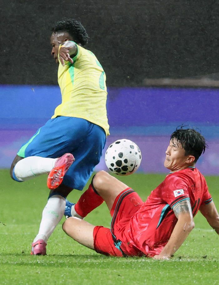 It doesn't matter if you're a traitor. Kim Min-jae, who is being persecuted by Munich because he has to live, is rumored to be transferred to Juventus in Serie A