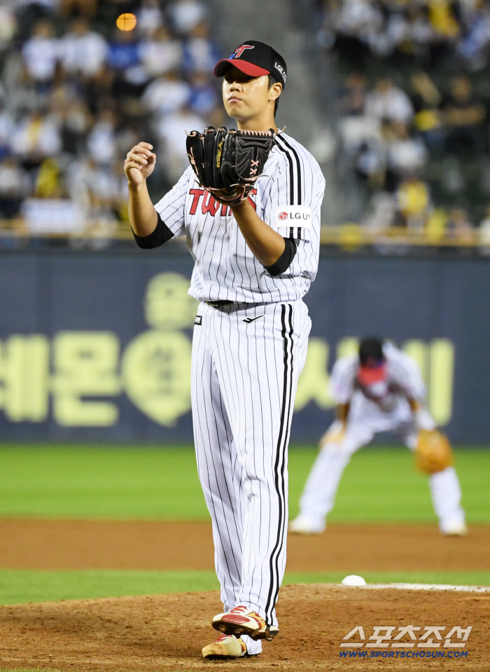 It's 153 kilometers. He is a first-team ERA 13.50, and KS dark horse is a rookie in 6R who has emerged rapidly. RPM is higher than 158km 1R. What happened in two weeks