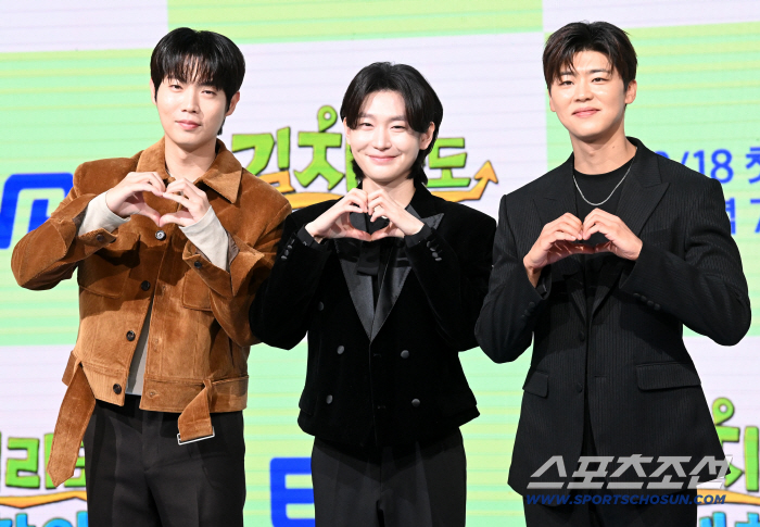  Son Taejin, Kim Yongbin, Park Jihyun, take a heart
