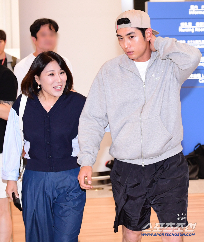 Suddenly? Lee Jung-hoo, a reporter in charge of the Giants who criticized the surprise attack, was he angry while watching other teams' PS.. → You're not the level to lead the fall baseball next season