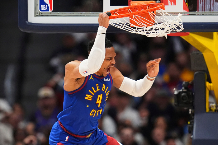 There was no trip to China! I finally found it. Russell Westbrook signs with Sacramento. Dramatic NBA stay