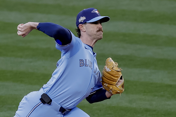 Toronto is angry. Seattle's mound bombing with five home runs, successful counterattack after losing two ALCSs