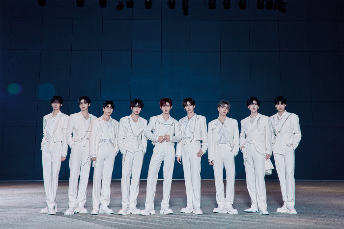 ZEROBASEONE Unveils Powerful Visuals in New Concept Photo for Special EP ‘ICONIK'