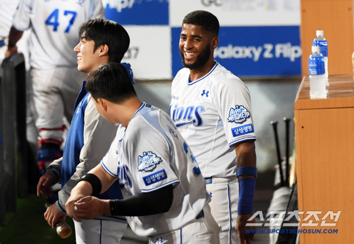 76.5% odds Hanwha's Samsung's first round, summed up in this one linethe war between Ponce and Diaz