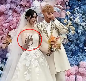 Exo Tao, 500 carat diamond ring fake I gave to my wife from ♥SM...Wedding Arms Controversy 