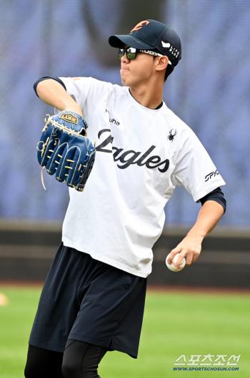  Hwang Junseo, make a determination and play catch
