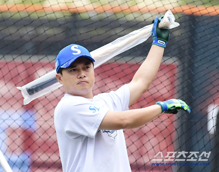  Kim Heon-gon will play against Hanwha with a new bat