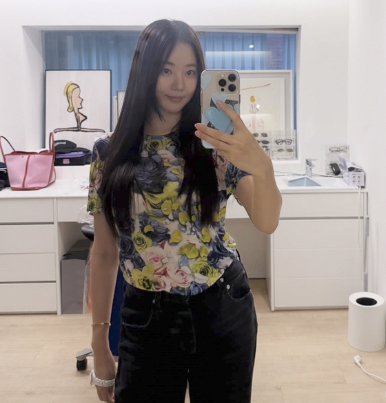 47-year-old Kim Sa-rang drinks a lot of water when going on a diet to maintain her golden body