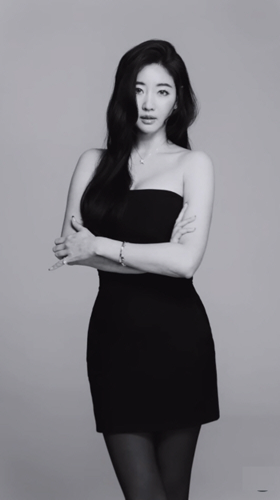 47-year-old Kim Sa-rang drinks a lot of water when going on a diet to maintain her golden body