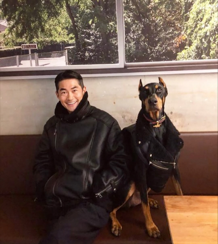 Are you sleeping? Wake up, Bae Jung-nam, the only family member, and tearful goodbye