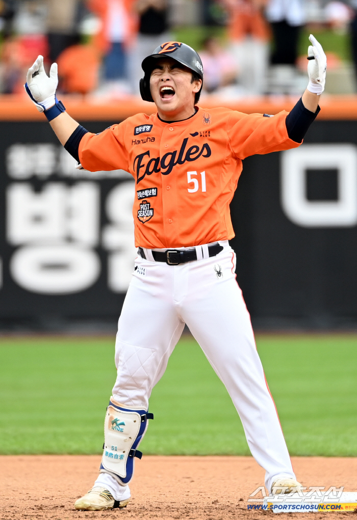 Hanwha's postseason match win, Moon Hyun-bin was 4 years old! → Moon Hyun-bin, the son of Daejeon, made history after 18 years