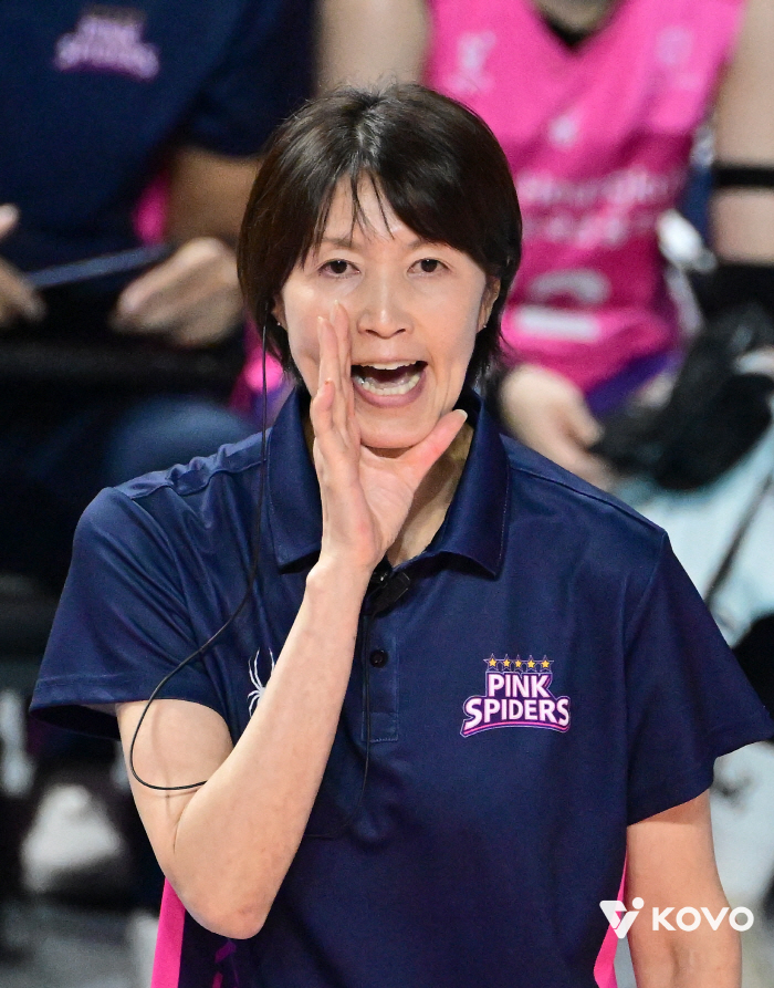 Kim Yeonkyung's absence? Director Yoshihara's sincere Rebecca storm training for the victory of her debut game. We need to grow more. 