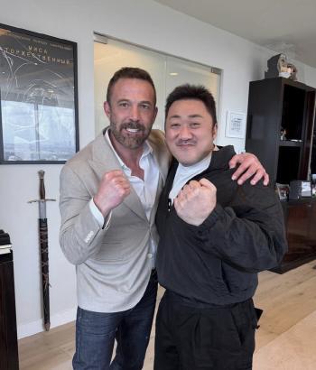Ma Dong-seok Shares Friendly Photo with Hollywood Star Ben Affleck