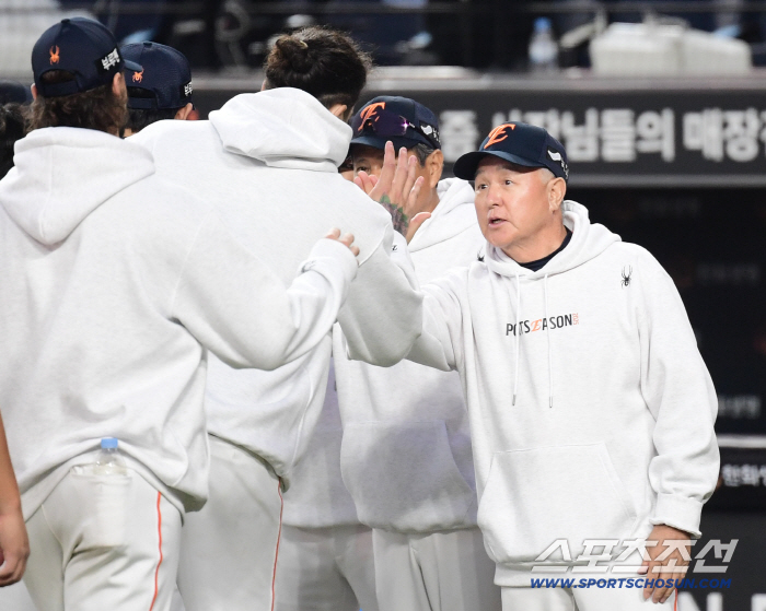  Director Kim Kyung-moon, please take good care of me next time