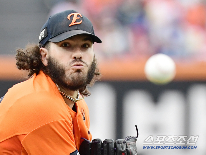  Hanwha Ponce PO Game 1 with a strong pitch