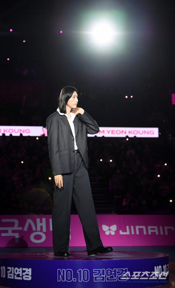  Kim Yeon-koung, Heungkuk Life Insurance's permanent number 10