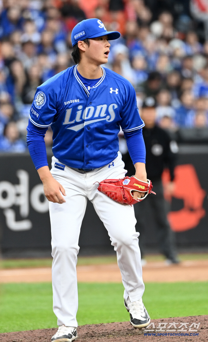  Lee Ho-sung gives Chae Eun-sung a timely two-run hit