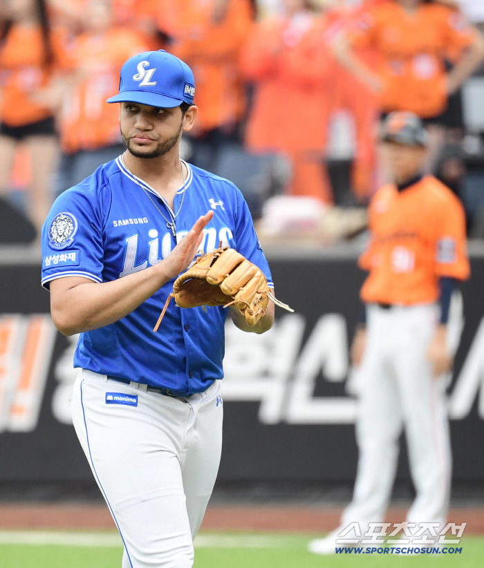  A scoreless pitch over the Garabito crisis