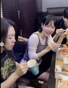 Son Ye-jin Wraps Up ‘No Other Choice’ Promotions with Touching Farewell