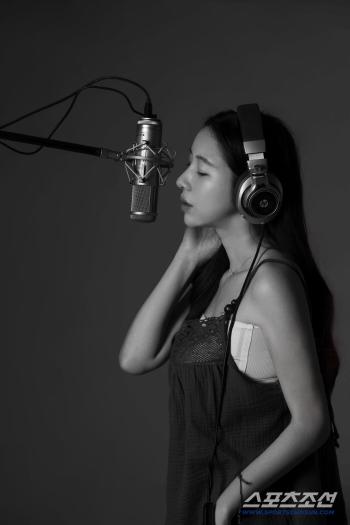 At least once! New singer Morian's debut single will be released on the 19th! I'm going to be a beautiful artist. I'm going to be producing Navid