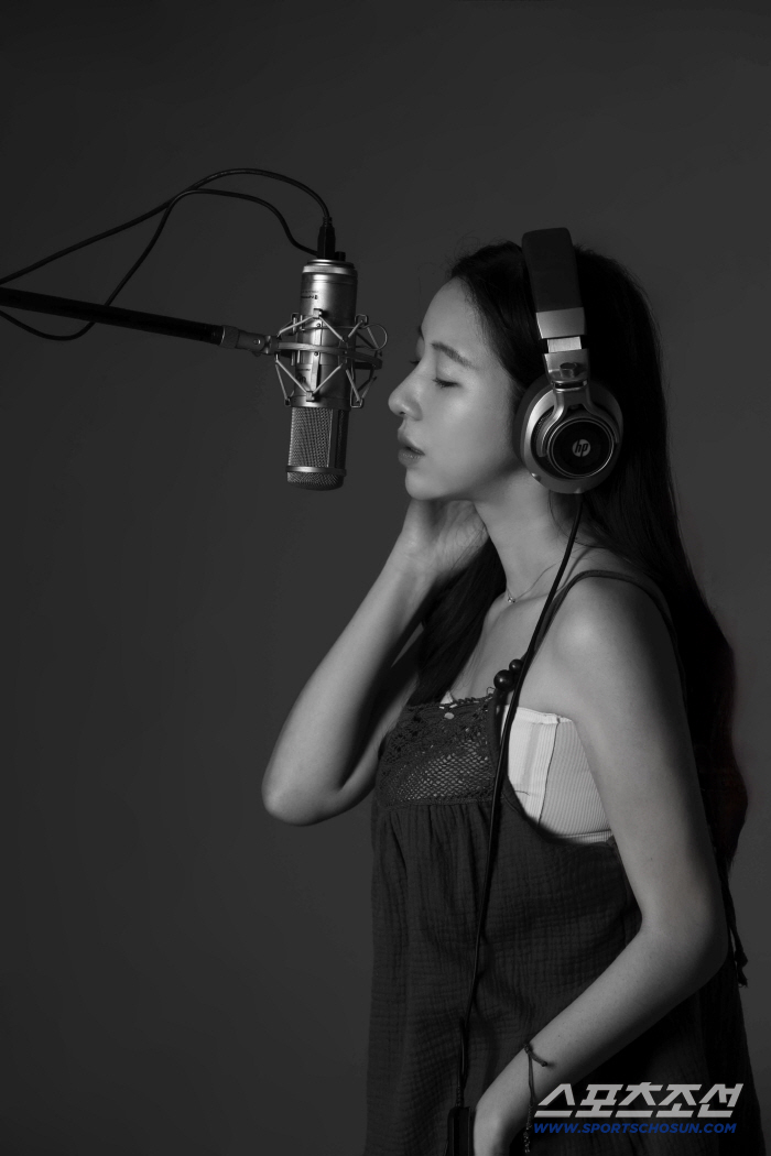 At least once! New singer Morian's debut single will be released on the 19th! I'm going to be a beautiful artist. I'm going to be producing Navid