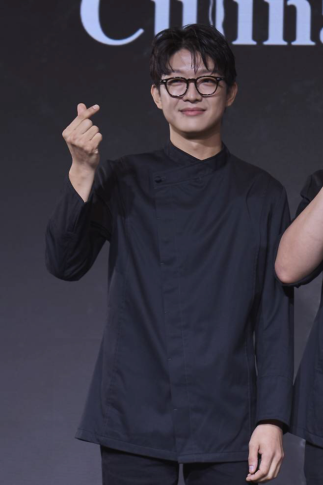 ‘Culinary Class Wars’ Chef Kang Seung-won Cleared of Embezzlement Allegations