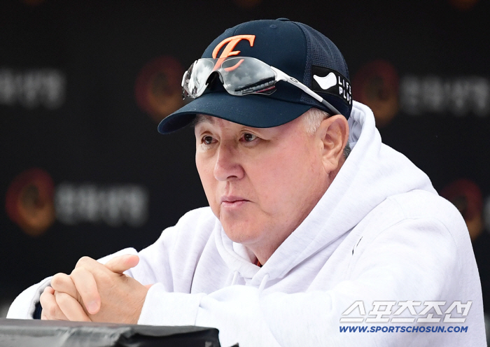 Experience in the playoffs? Hanwha, Hwang Young-mook, Lee Do-yoon, Kwon Kwang-min, and Heo In-seo from the 7th inning → Significant additional power has been secured