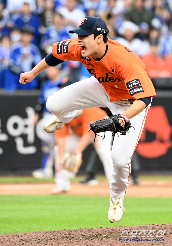 Kim Seo-hyun can't say how to manage the bullpen, but he can't say everything about Kim Seo-hyun's closing replacement. Dongjoo is on standby if he's okay. 