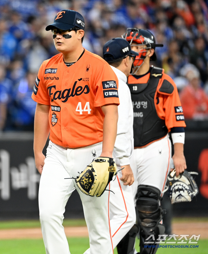 Kim Seo-hyun's sinking in shock, the appearance of a 162km finish, or Hanwha's choice to dominate autumn baseball?