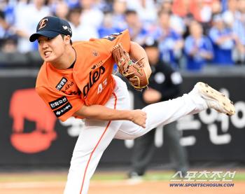  Jung Woo-ju takes his first playoff appearance