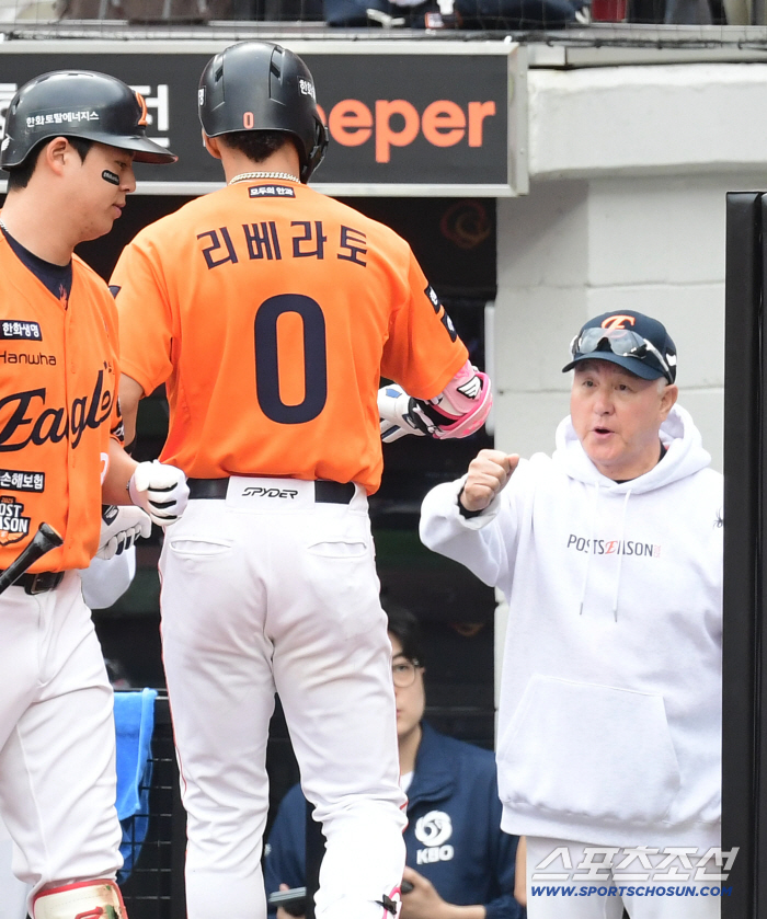  Manager Kim Kyung-moon's Liberato home run is the best